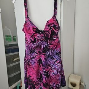 NWT Septangle tankini top